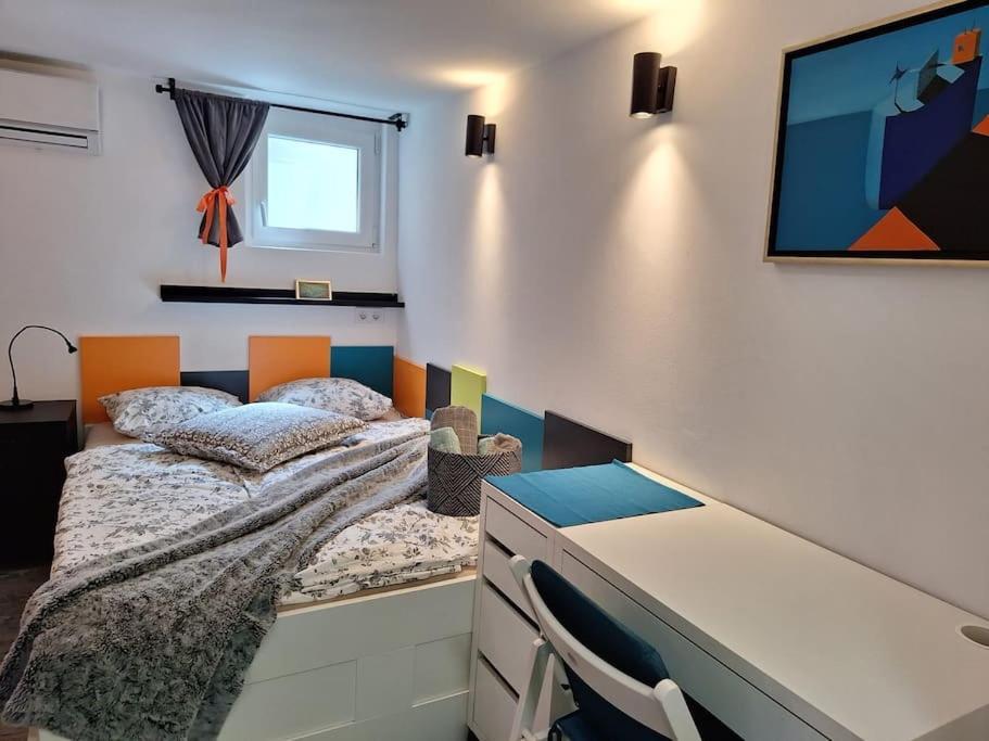 New Studio Apartment Emmy With Free Street Parking Загреб Екстериор снимка