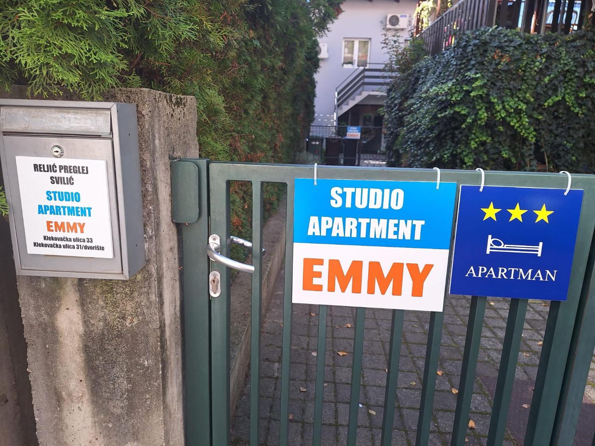New Studio Apartment Emmy With Free Street Parking Загреб Екстериор снимка